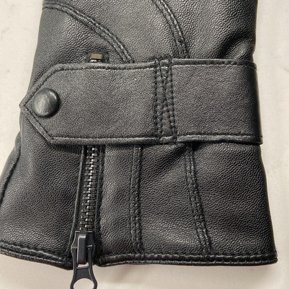 Black leather gloves - Picture 7 of 8